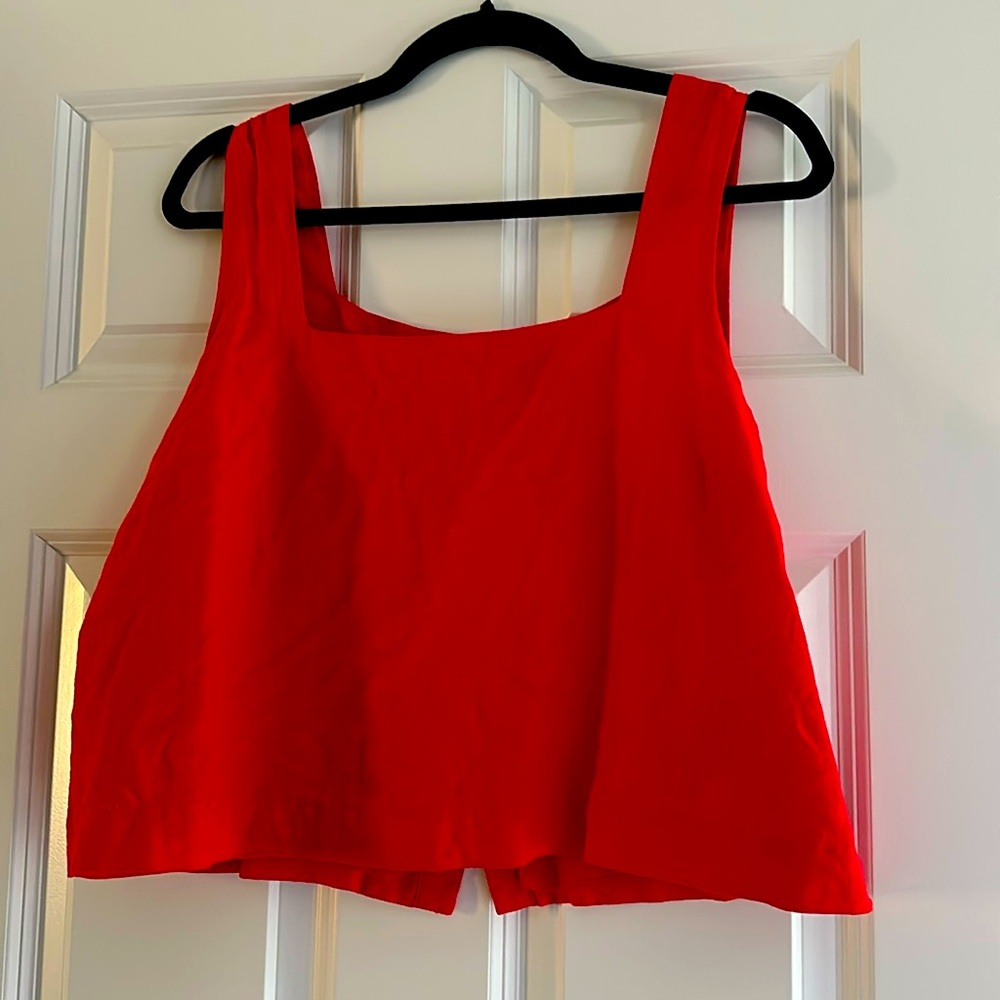 Gap button back linen tank - never worn!